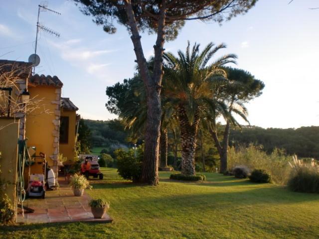 Hôtel Puig Gros à Montrás Extérieur photo
